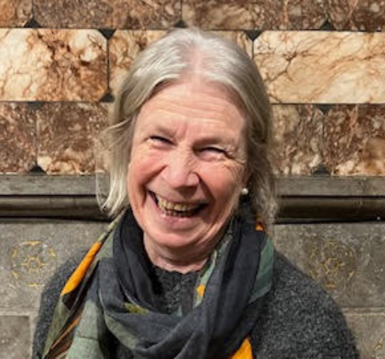 Deirdre Munro